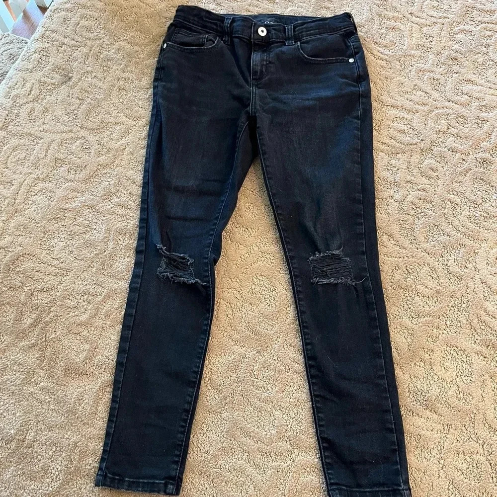 Art class girls 14 black destructed ripped knee jeans